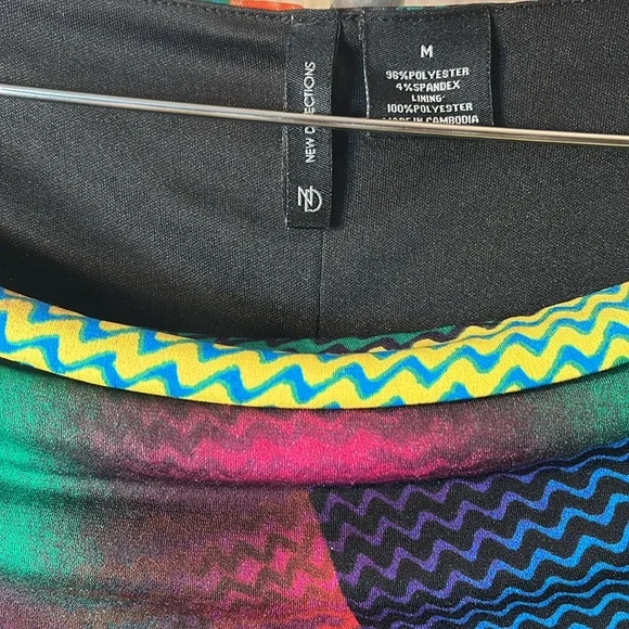 New Directions Rainbow 🌈 Women’s Dress - Picture 2 of 6